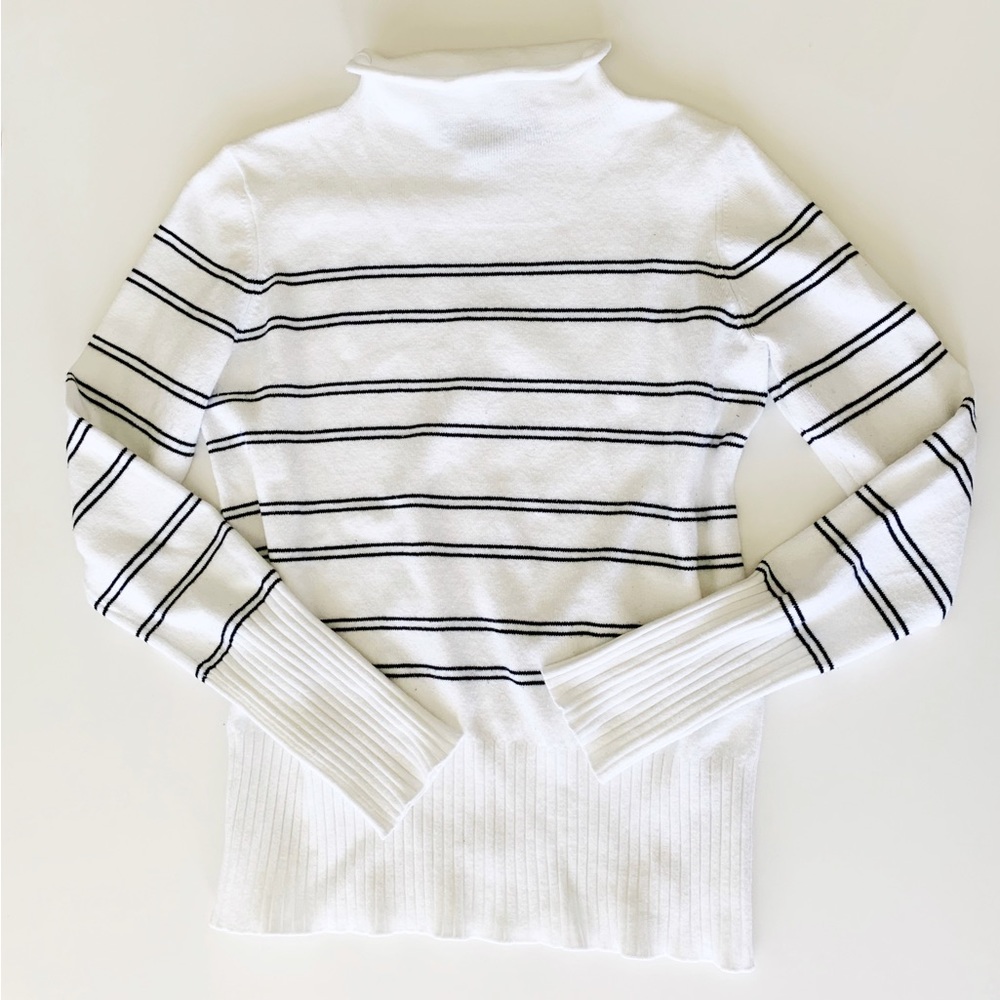 Women’s Size Small French Connection White Sweater w/Black Stripes